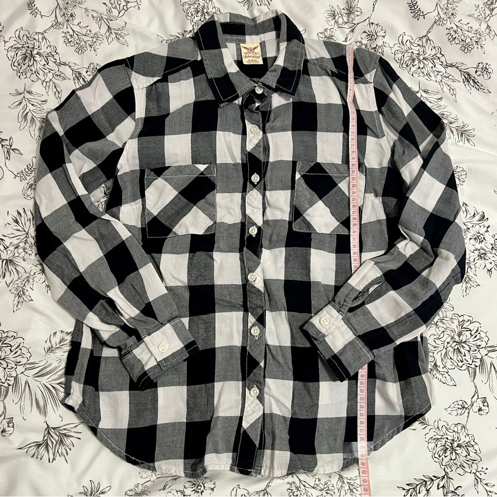 Flannel Black and White Long Sleeve Shirt